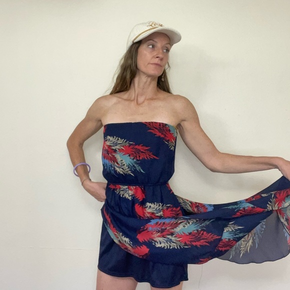 Wet Seal Strapless Dress in Navy and Red Feather - Picture 7 of 16